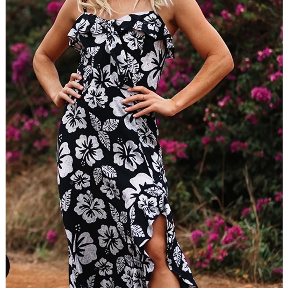 VOLCOM HAWAII DRESS - Picture 4 of 9